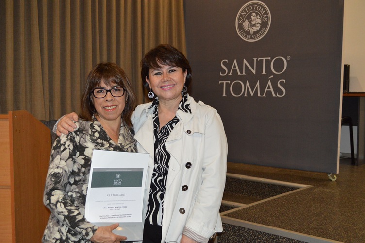 UST certificó a docentes de la Fundación Magisterio